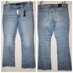 Banana Republic 18 Tall Bootcut Jeans Stretch Denim Lightwash Plus Size 34T NWT